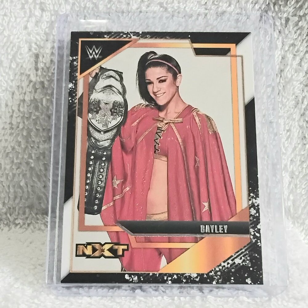 5/$20 Mint 2022 Panini Bayley NXT/WWE Card 8!!